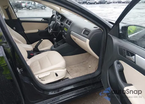 2014 Volkswagen Jetta 1.8T Se from USA, damaged, VIN 3VWB17AJ7EM321668